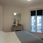 A Bright And Calm Love Nest